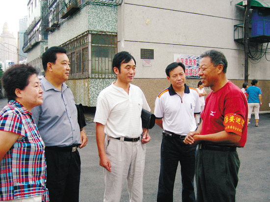 有了红袖标 社区零发案