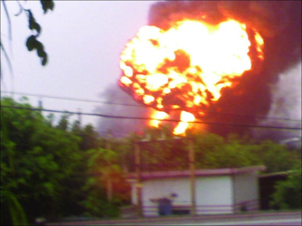 天拿水车间爆炸