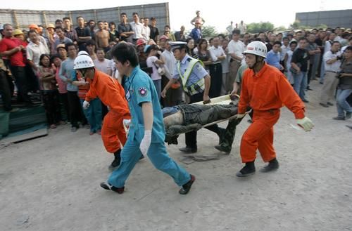 郑州建筑工地发生垮塌事故致7死17伤