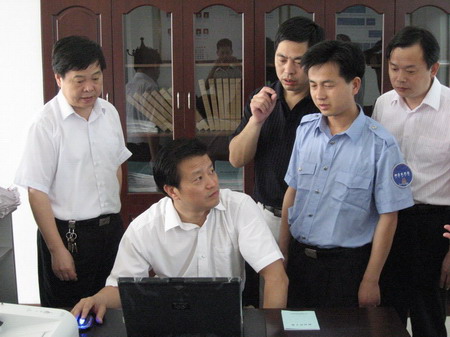 浙江平湖让外来务工者平等享受就业医疗等待遇