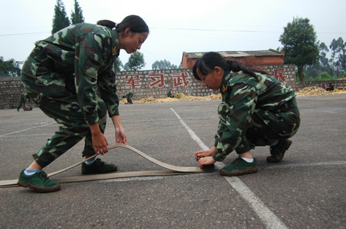 昆首批合同制消防员下周上岗