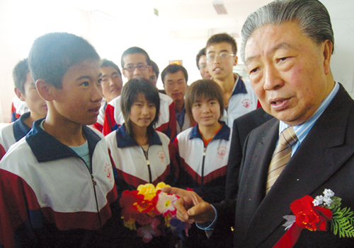 翔龙集团董事长_佳龙集团董事长付书全