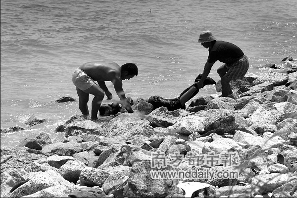 海边飘来无名男尸