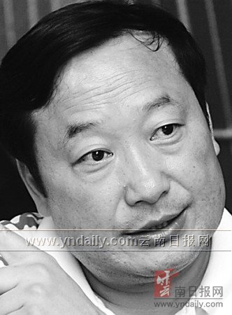 昆明市代理市长张祖林率先响应我会和市民一起