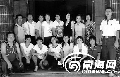 22年后 海南首支女子足球队员再聚首[组图]