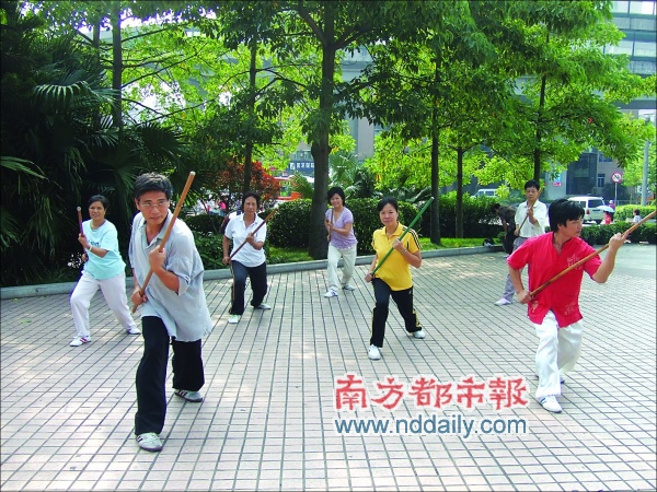 鞭杆能舞不传老外