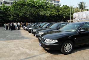 诈骗金额上百万元 私彩老板租45辆轿车 套钱