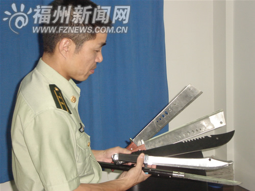 留守少年持砍刀欲报复同学福清校园血案被制止