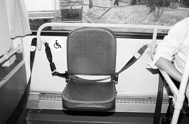 公交车上为残障人士设置的专座