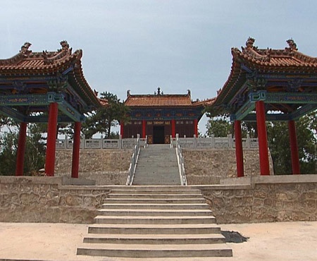 ���ؽ������칫¥���飺�ط��쵼Ȩ��ȱ����Լ