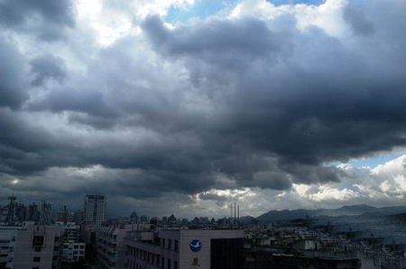 海南发布台风蓝色预警信号