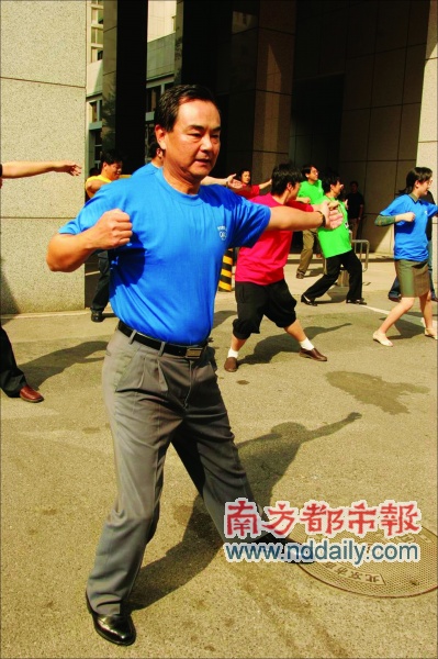 王毅简历+++1953年10月生北京市人