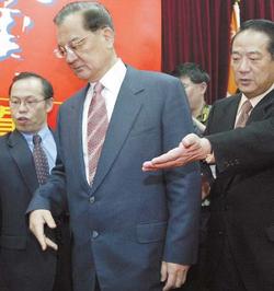 国民党拟邀宋楚瑜与连战并列担任荣誉党主席