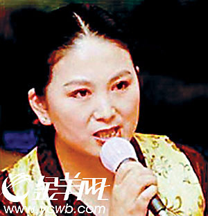 据《北京晚报》报道:雇凶杀人的亿万富豪袁宝璟被执行死刑后,其妻卓玛