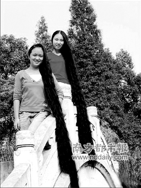<em>长发妹</em>迎游客_新闻中心_新浪网