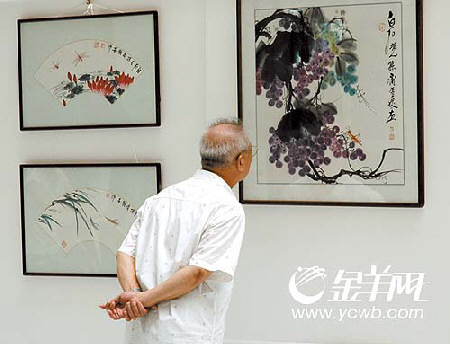 图片新闻:齐白石真迹鹏城亮相