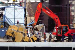 �������˴�·��ͻȻ���ݲ����������