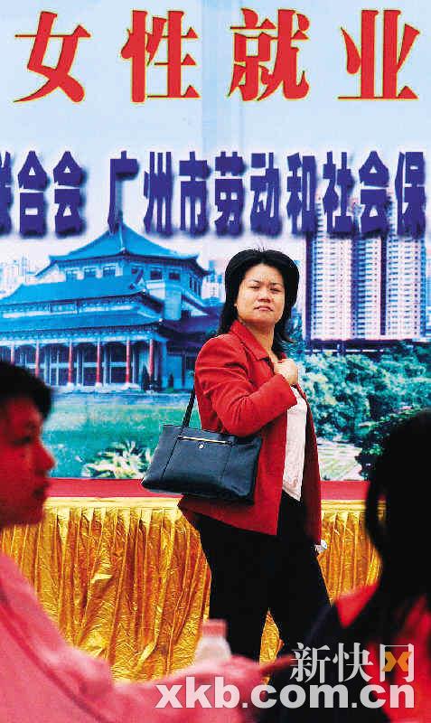 打工被拒自主创业成花王