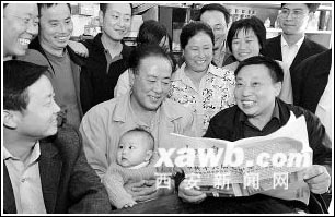 2020年gdp要比2000年翻两%e_2020年人均GDP比2000年翻两番