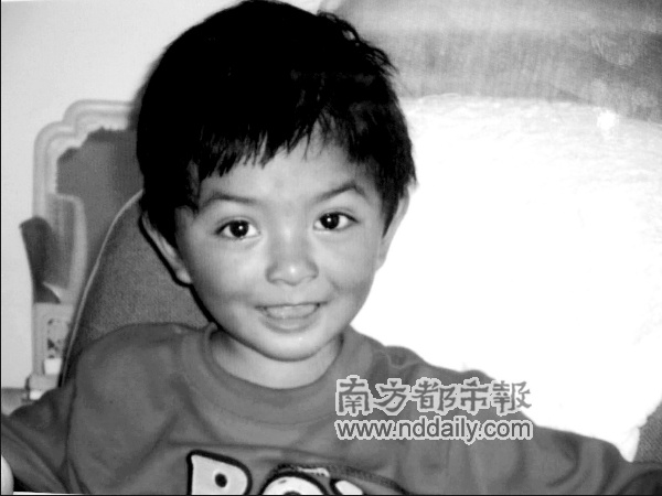 中印混血儿千千.本报记者韩成良摄