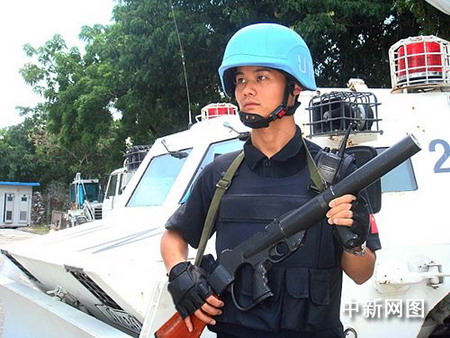 我国维和警察防暴队受到广泛赞誉