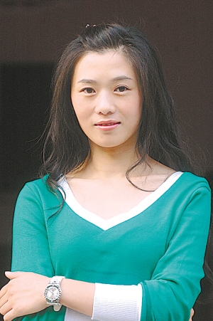 新疆女孩现代时尚