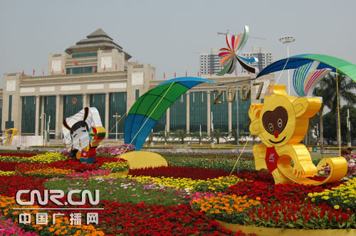 广西南宁200多万盆鲜花 喜迎东盟博览会