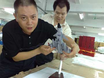 深圳军火商专做兵器模型