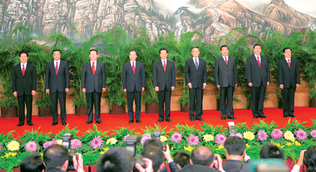 十七届中央政治局常委同中外记者见面