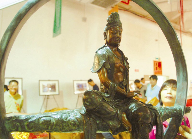 艺博会台湾馆寻宝:大师作品竞登堂