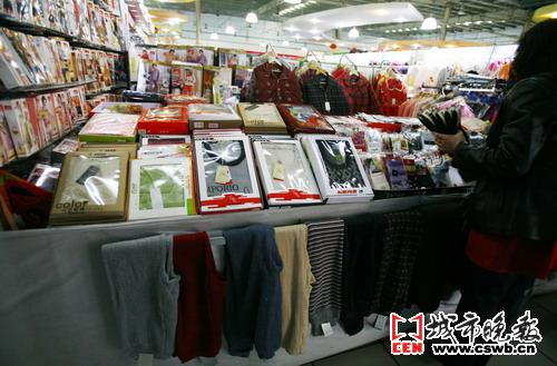 低档内衣店_内衣店装修风格效果图