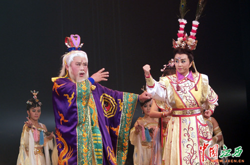 台湾歌仔戏经典《蓬莱大仙》在南昌演出(图)