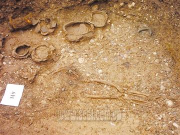 手握半两钱 1.8米高西汉贵人醒来