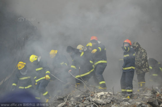 哈尔滨火灾消防员曾救出3人