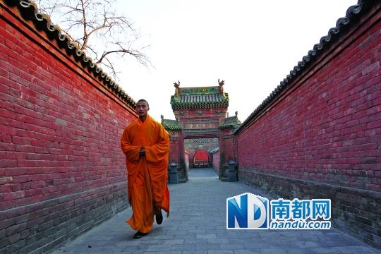 入住山西资寿寺的少林寺武僧。目前寺内居住了23位少林僧人,而在被少林寺托管前,资寿寺只有一两位看庙僧人。南都记者 高龙 摄