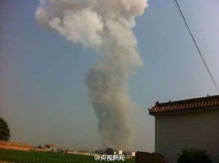 浓烟滚滚