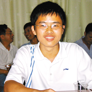 07广东高考理科总分状元 黄容生
