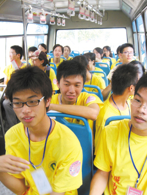 走一路学一路收获一路大学生暑假社会实践多(图)