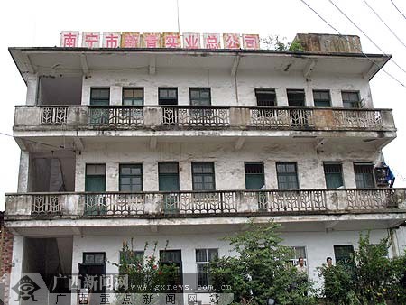 环保世纪行采访团考察邕江水源状况有喜有忧(图)