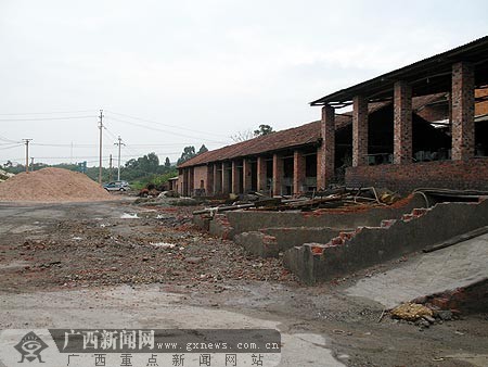 环保世纪行采访团考察邕江水源状况有喜有忧(图)