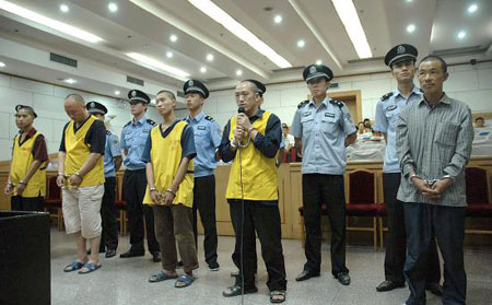 山西黑砖窑案开审包工头等5人被诉(组图)