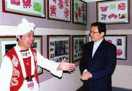 组图:陕西安塞县的文化艺术_新闻中心_新浪网