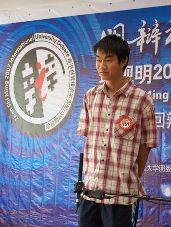 图文:身高192CM的选手