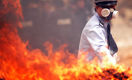 组图:昆明铁路警方公开销毁137公斤毒品