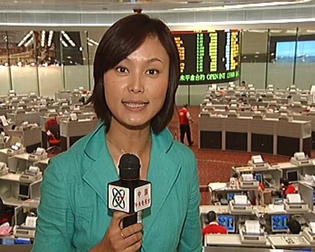 组图:cctv4记者王春潇香港连线