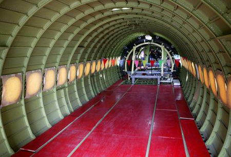 图文:中国ARJ21新型支线飞机机舱内部