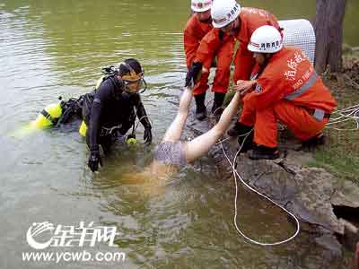 广东佛山东平河5天吞噬14人生命(组图)