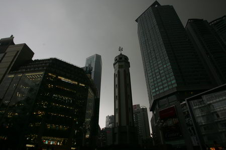 图文:重庆市渝中区乌云压顶