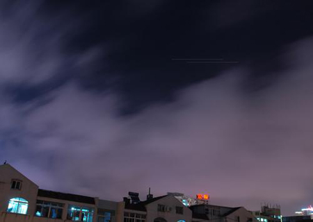 圖文：奮進(jìn)號(hào)與國際空間站經(jīng)過青島上空
