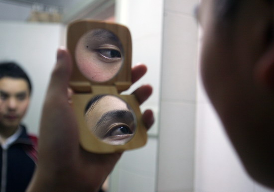 接受手术由女变男